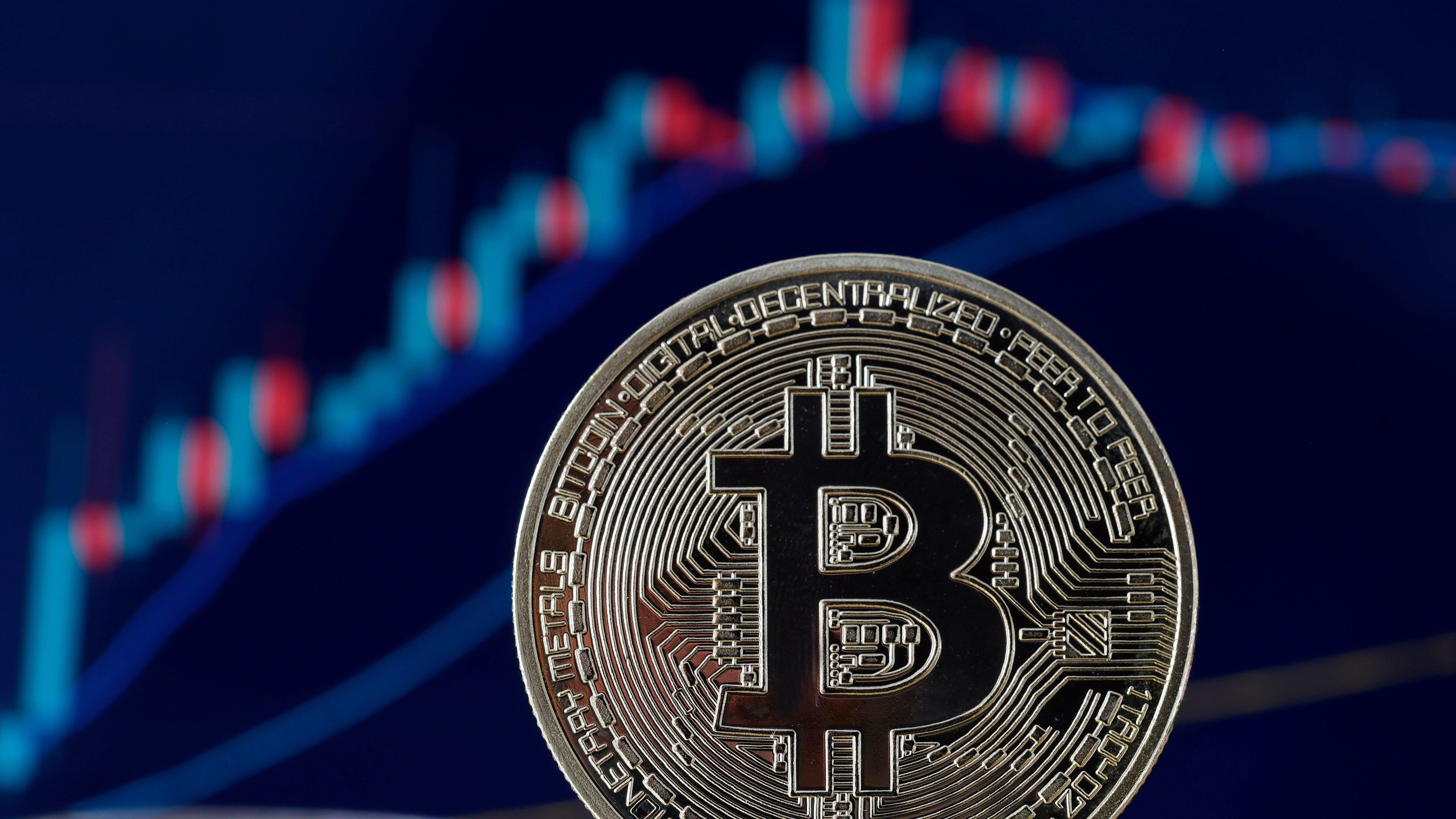 All the bitcoin on Earth is worth $1 trillion again