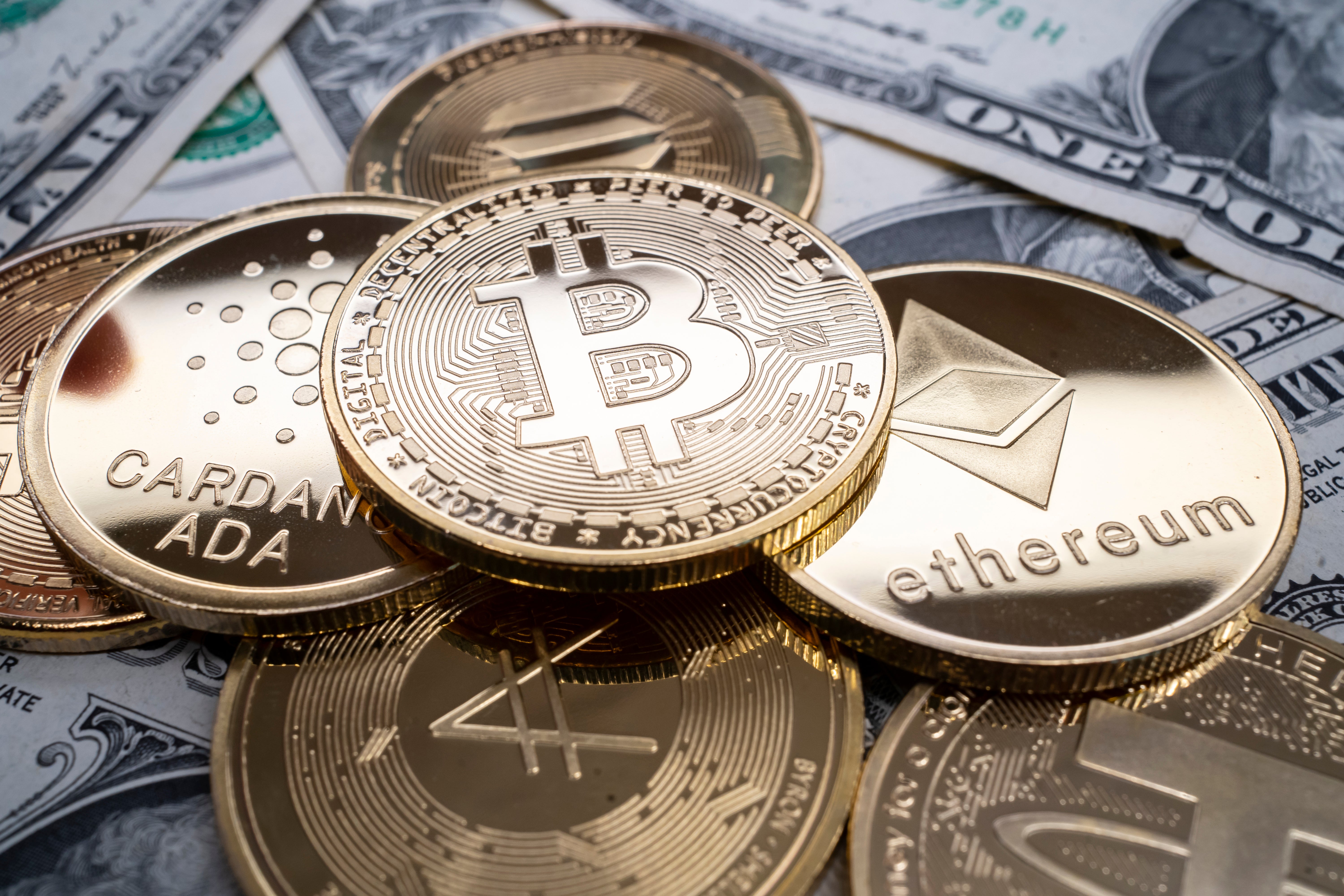 Bitcoin est chuté en dessous de 66 000 $, prolongant le déclin de la crypto- monnaie