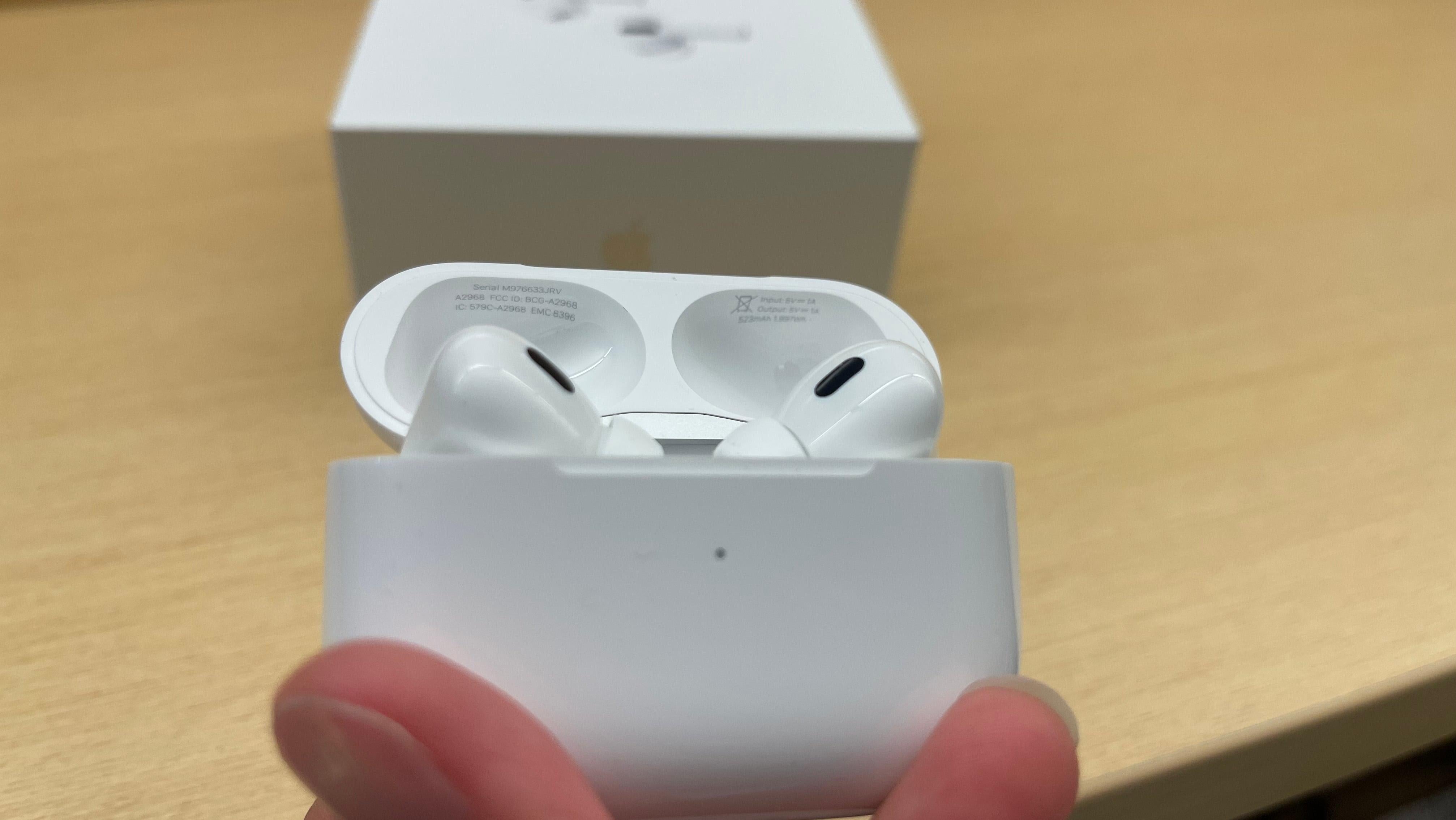 How to know if AirPods are fake - Authenticate AirPods