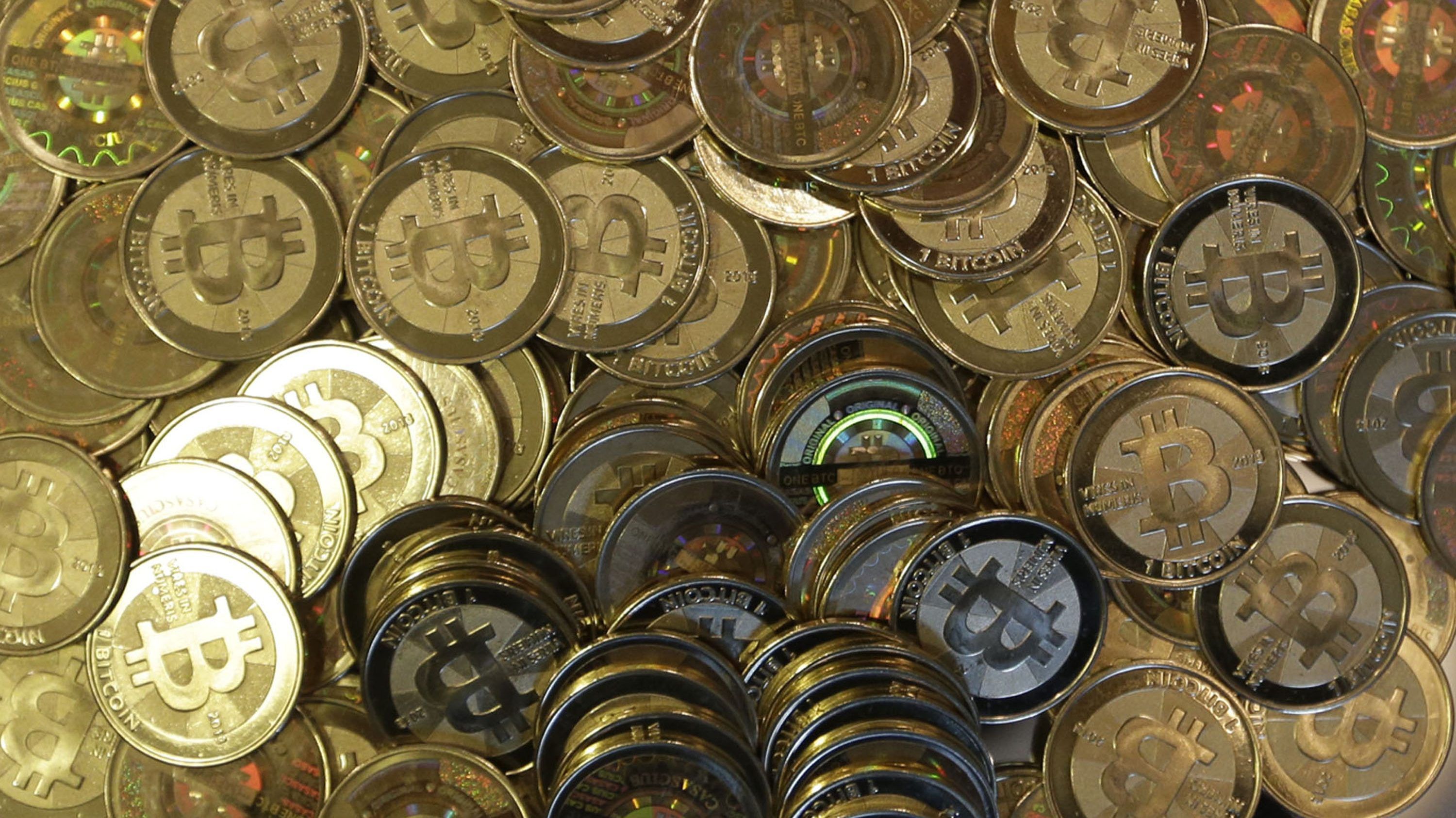 You can soon automatically use your spare change to buy bitcoin