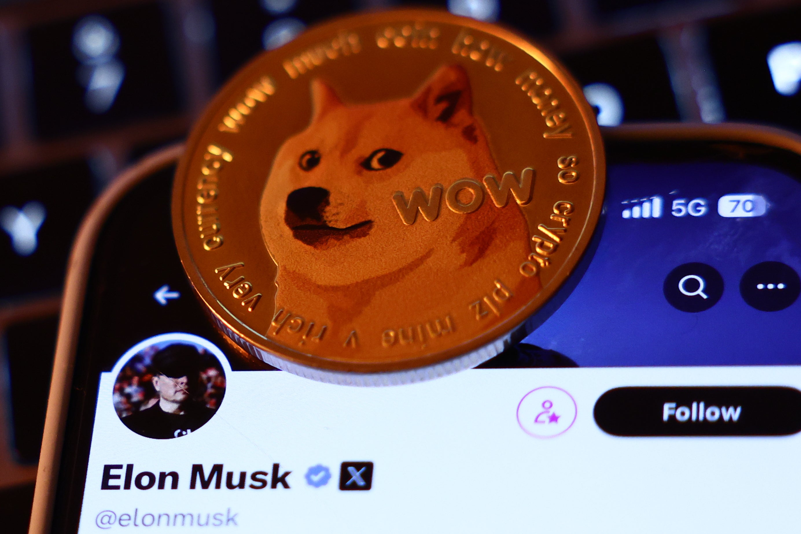 Dogecoin est une blague. Parlons de la montée en puissance de la  cryptomonnaie, alimentée par Elon Musk et Donald Trump
