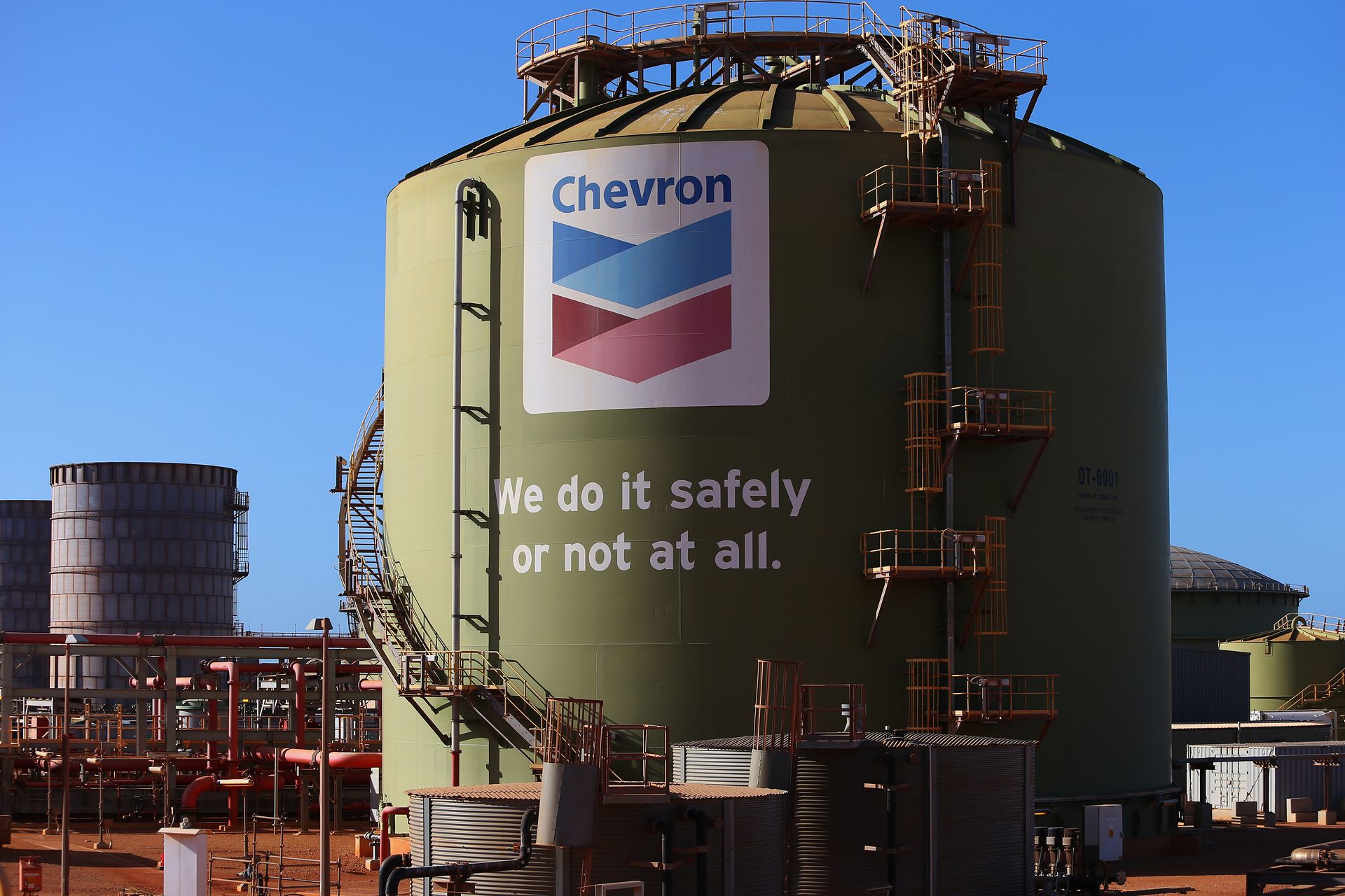 Chevron signs 20-year natural gas deal with Microsoft for AI data