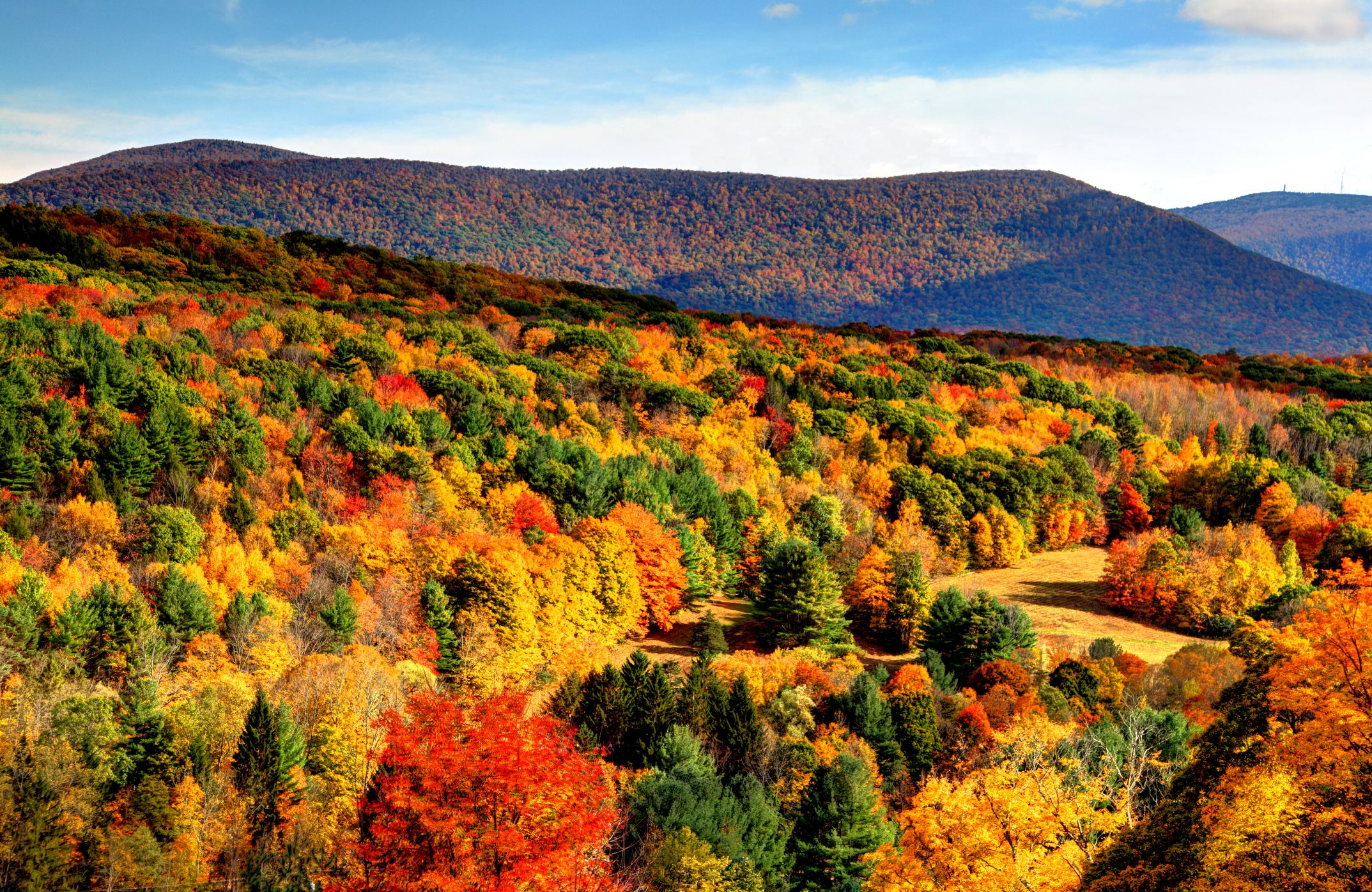 Where to hike this fall to take in the changing foliage, image size:2147x1396