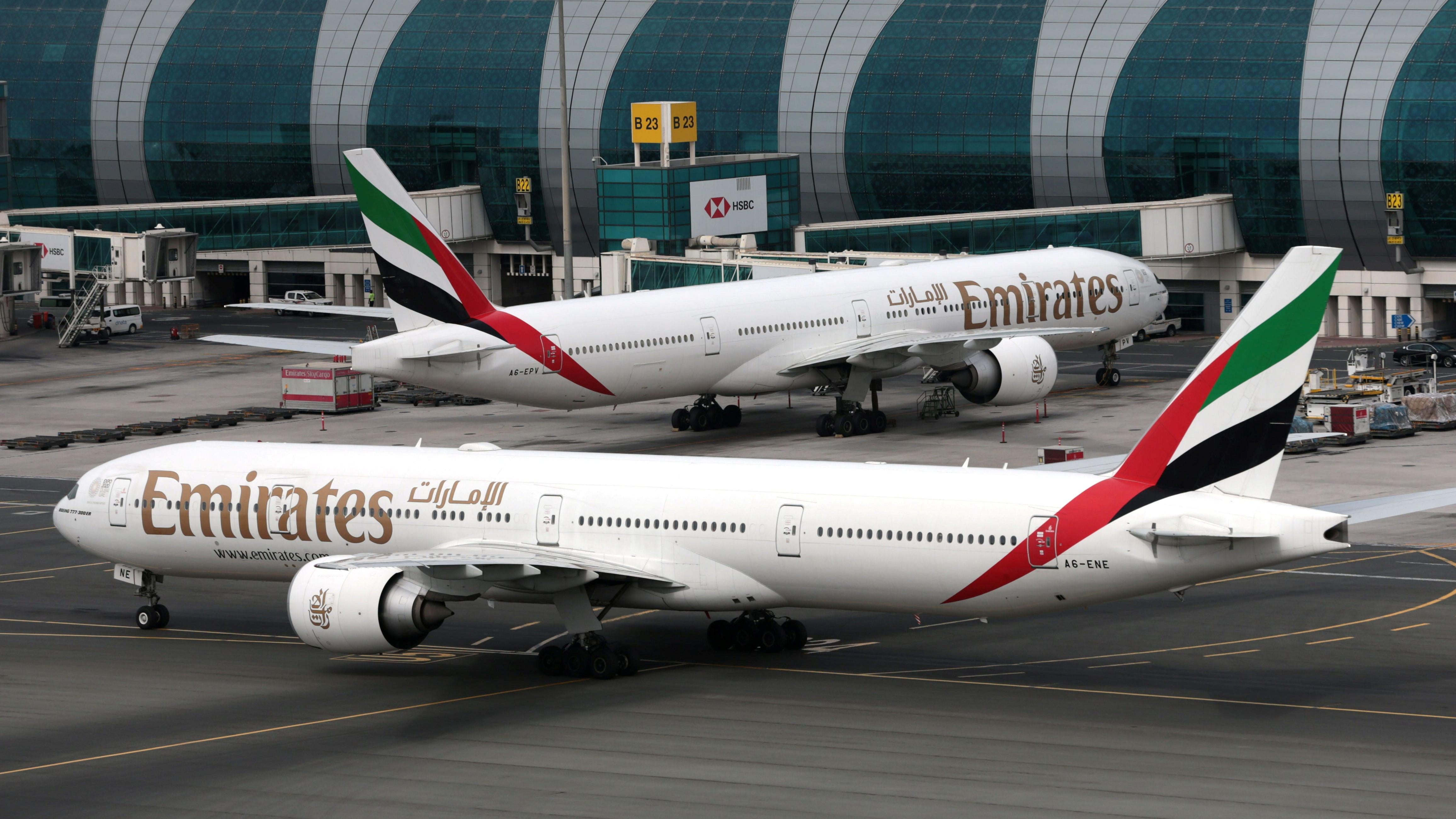 (レア品) Emirates Boeing 777-300ER 値下げ出来ます Emirates Boeing 777-300ER A6-EBQ @ New York JFK 2007