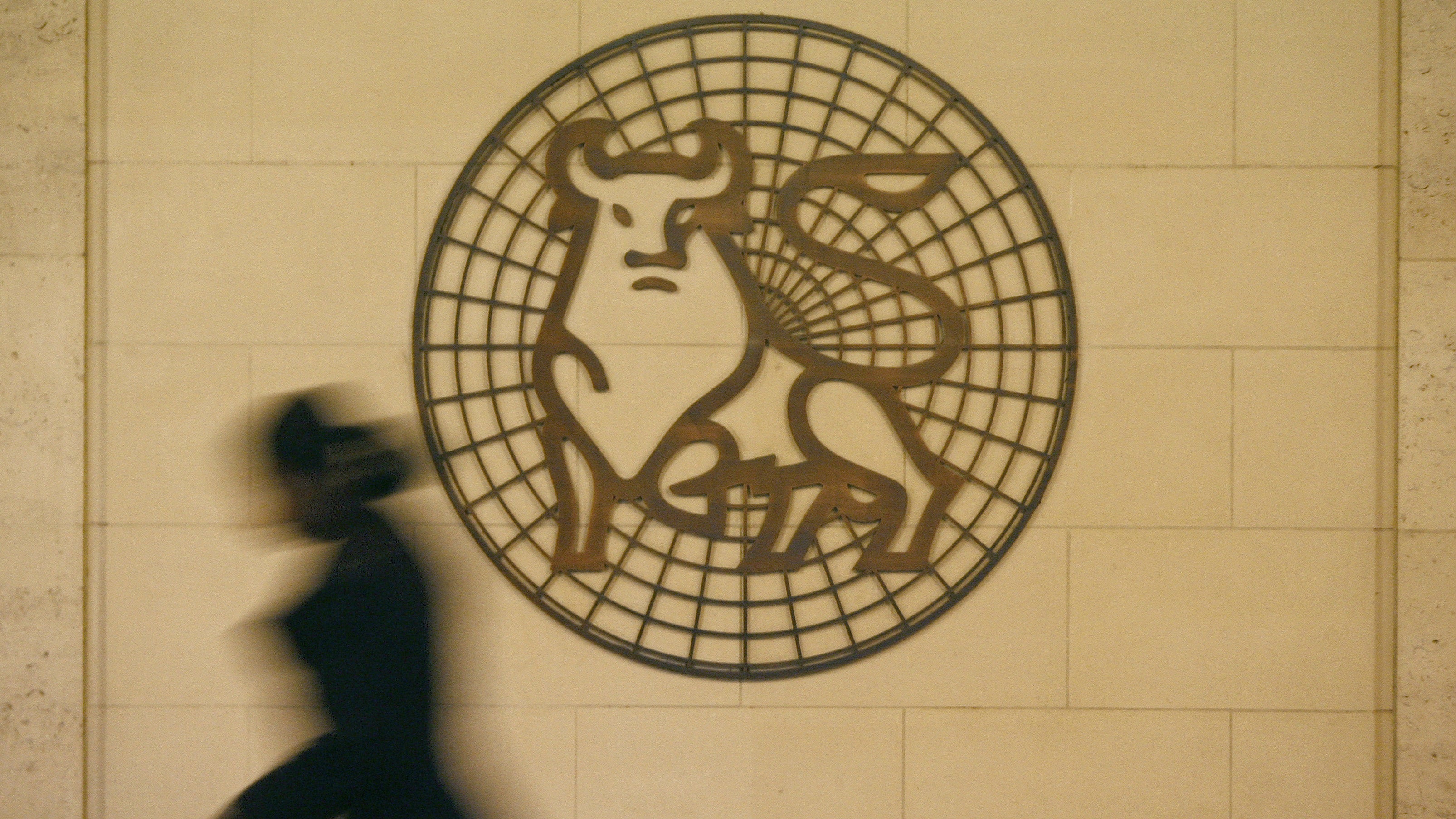 Merrill Lynch blocks bitcoin amid fear that the bubble could pop