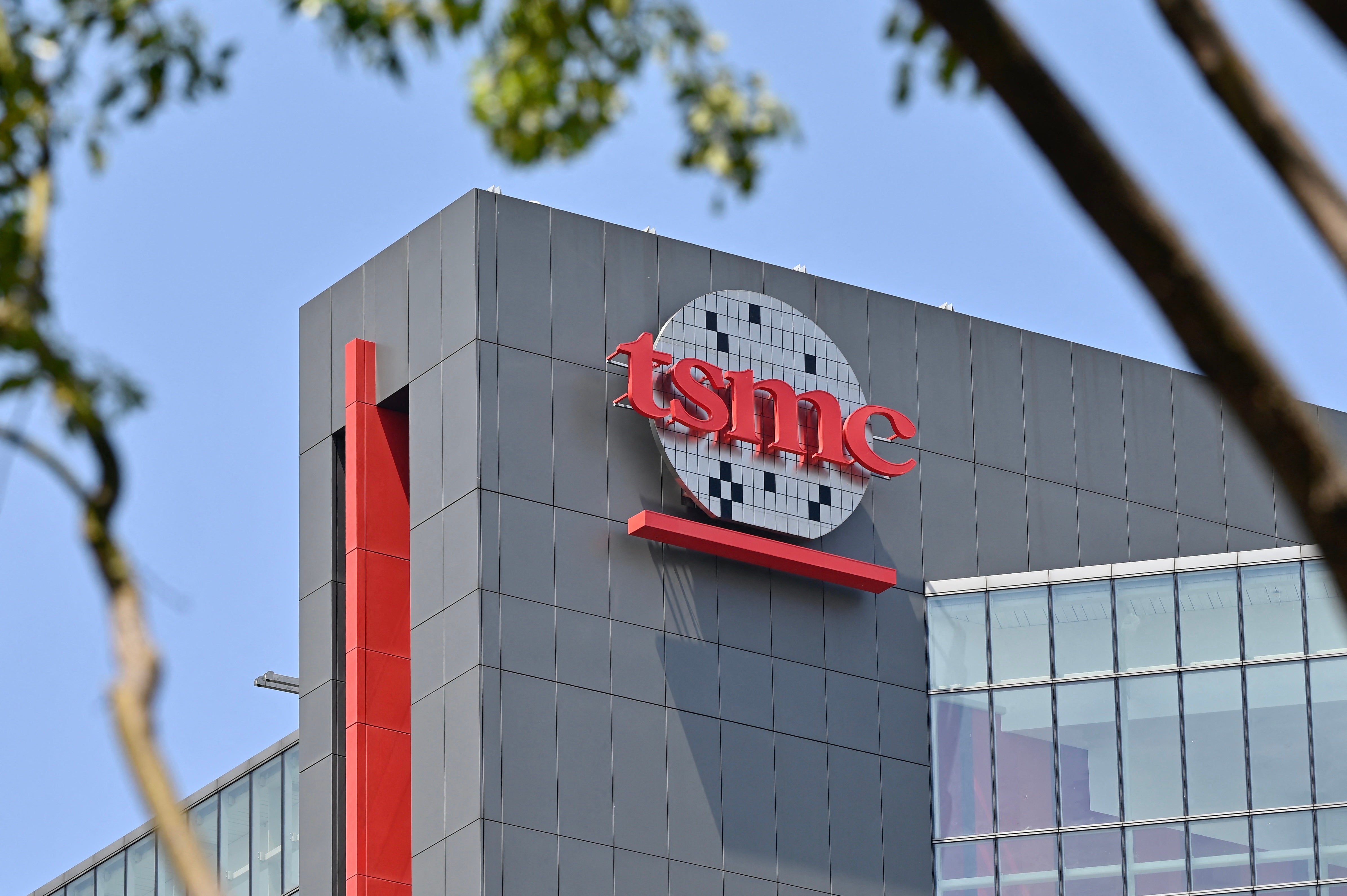 Popular Chips office