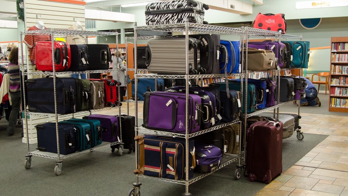 How To Buy Unclaimed Luggage? Expert Tips to Score Hidden Gems
