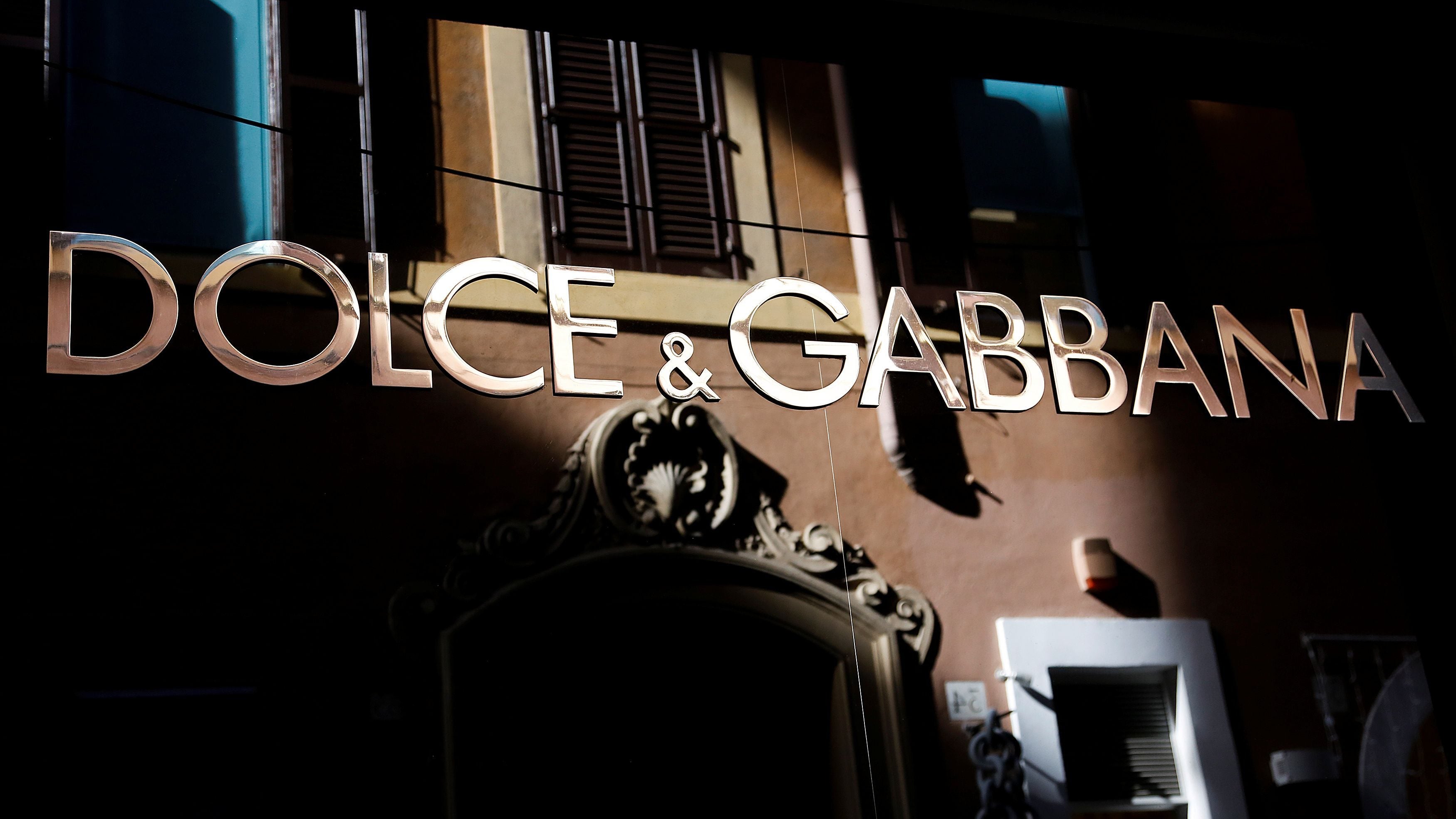国内発送★DOLCE&GABBANA★Logo Re-Edition フーディ DOLCE & GABBANA Pepper DG Logo DNA Pearl Crystal Crown