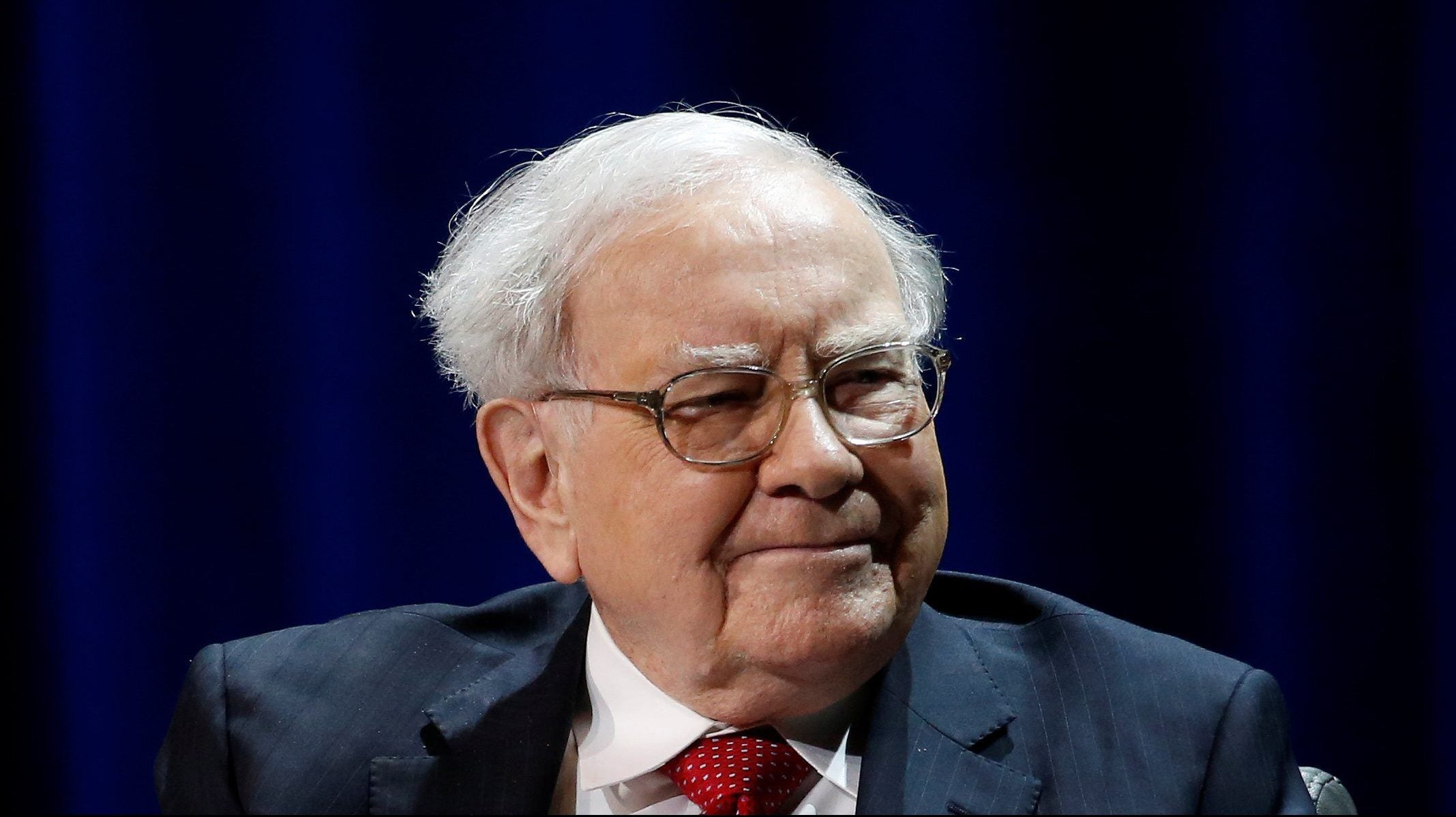Warren Buffett gives his employees “principles of behavior” and trusts them  to do the right thing