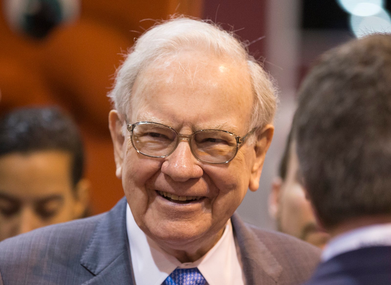 The complete guide to meeting absolutely anyone (including Warren Buffett)