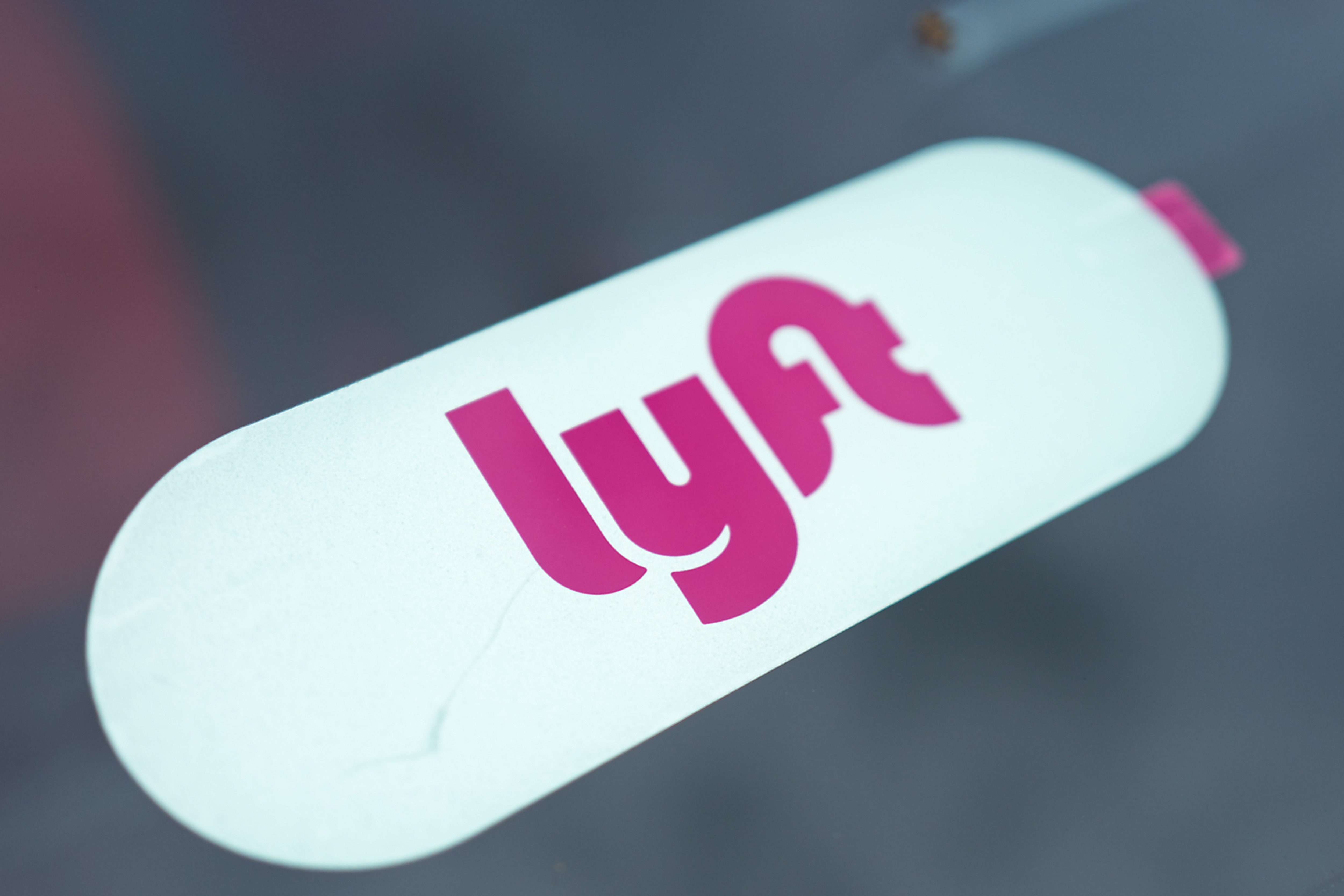 Lyft wants feedback on robotaxi plans — from human drivers